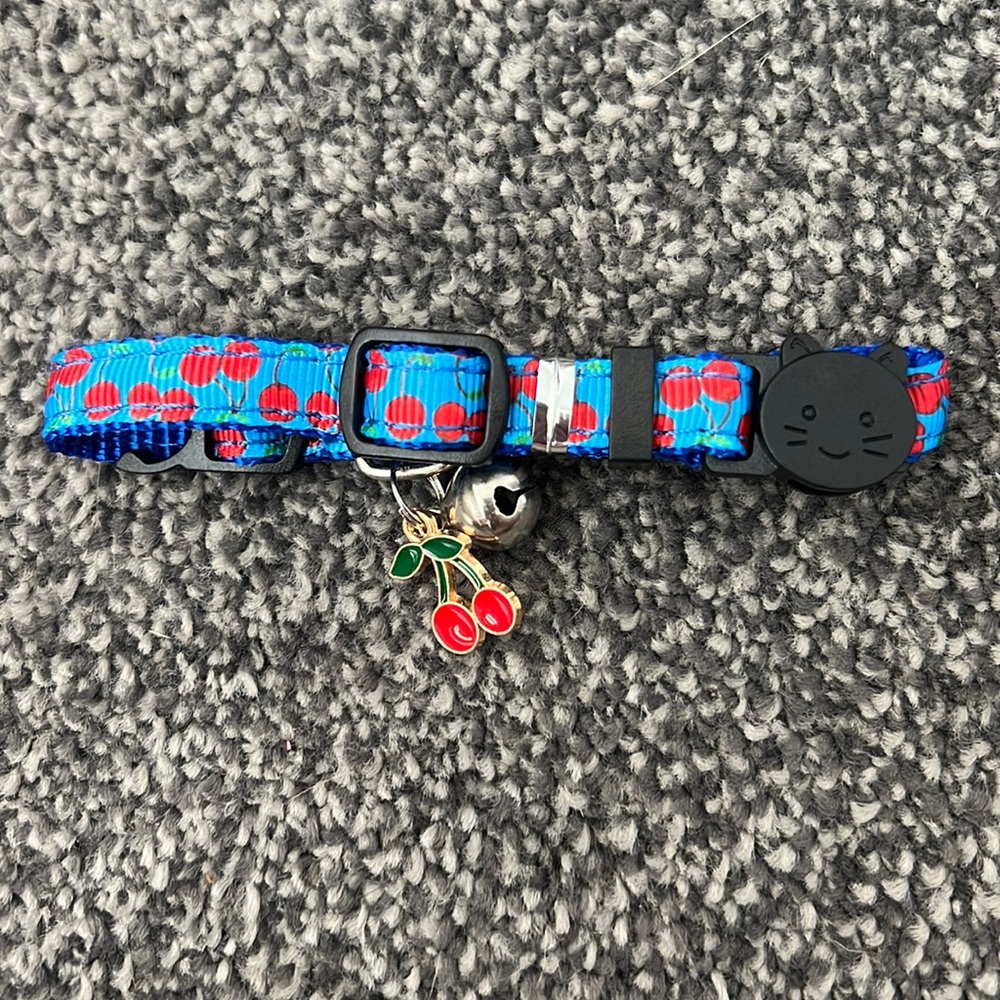 Cherry cat collar